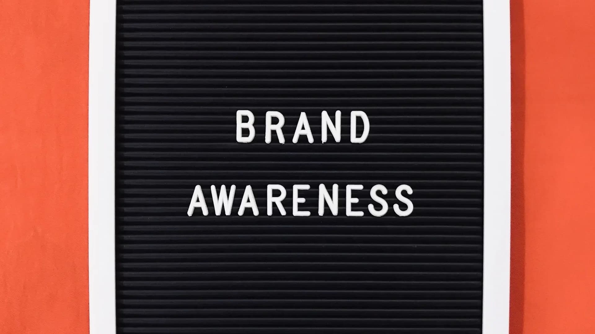 Harnessing AI to Revolutionize Your Social Media Strategy